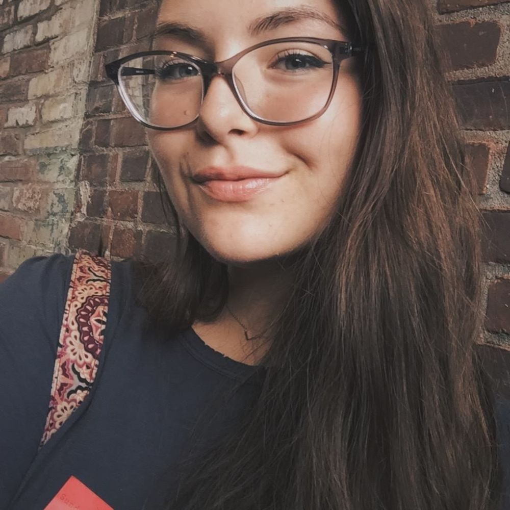 Meet your Posher, Emily